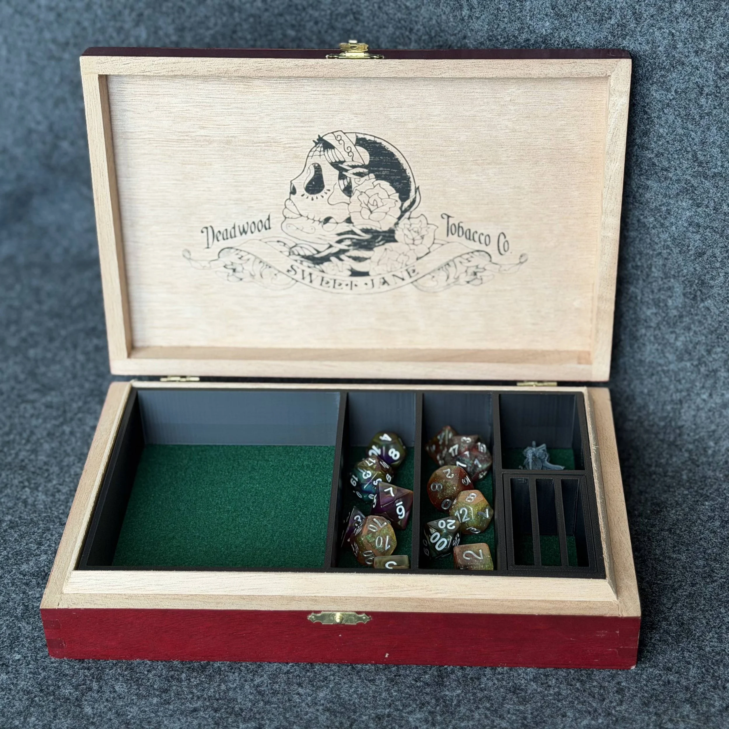 The Quartermaster - Sweet Jane Cigar Box Dice Tray