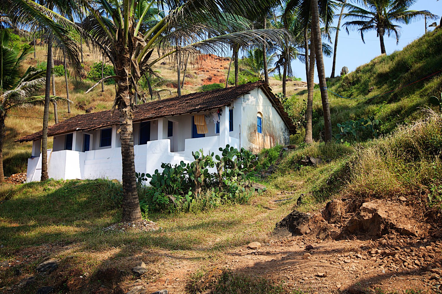 Cliff+Side+Beach+House.jpg