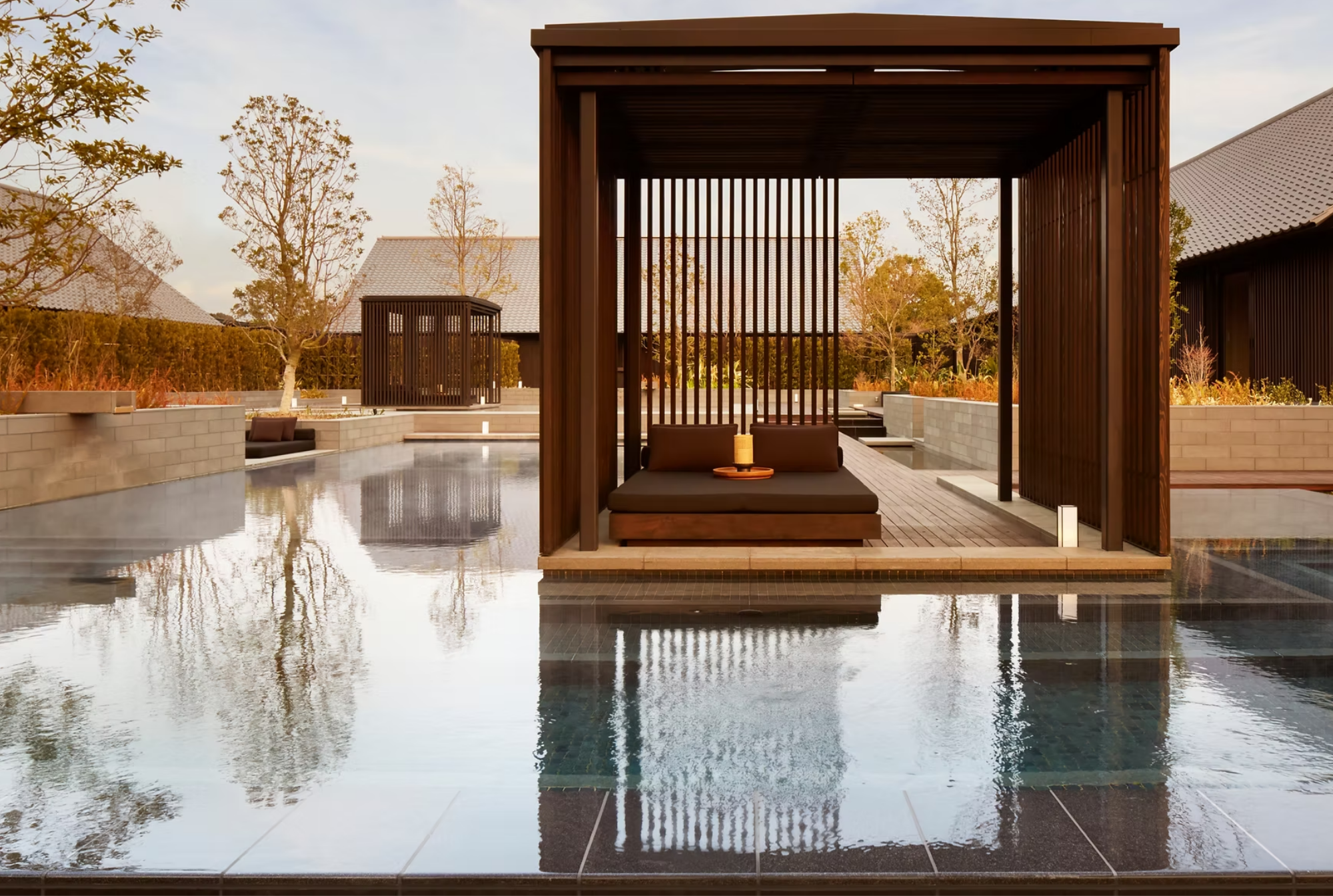 Amanemu_IseShima_TravelDifferent-exterior water view.png