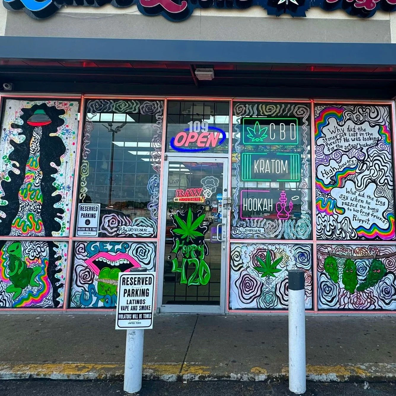 trippy latino smoke.jpg