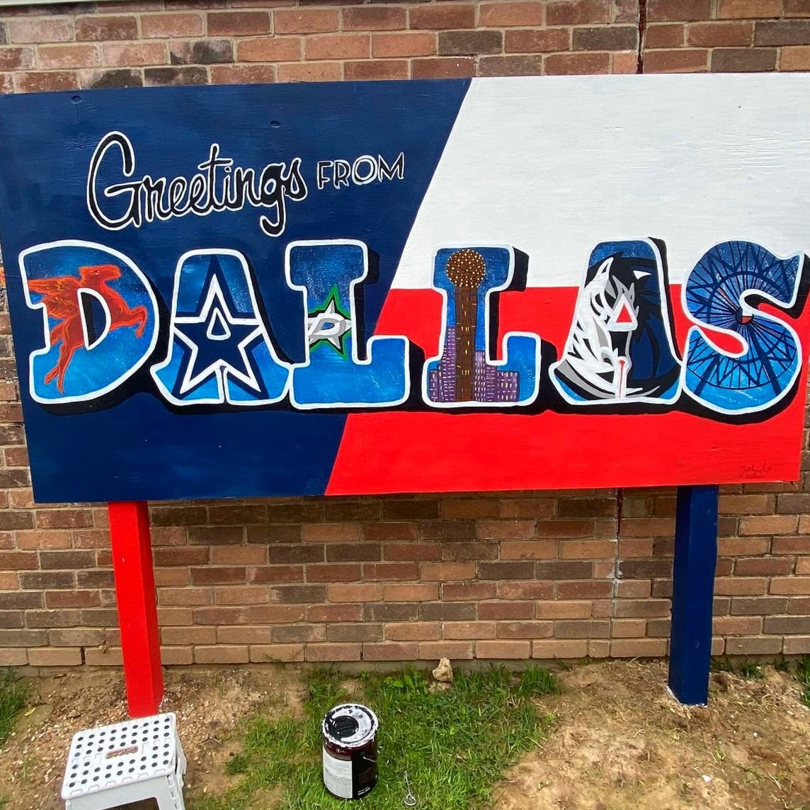 greetings from dallas mural.jpg