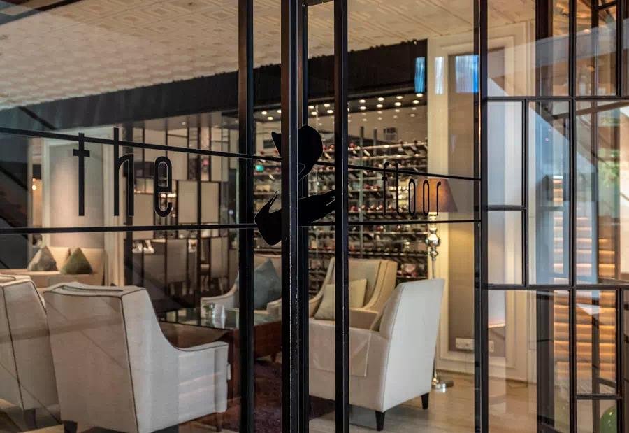 collery class with American women's association Singapore