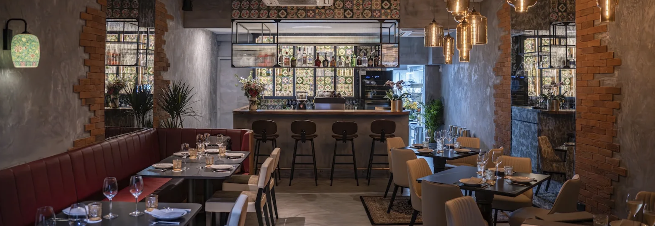 Les Ducs French Restaurant