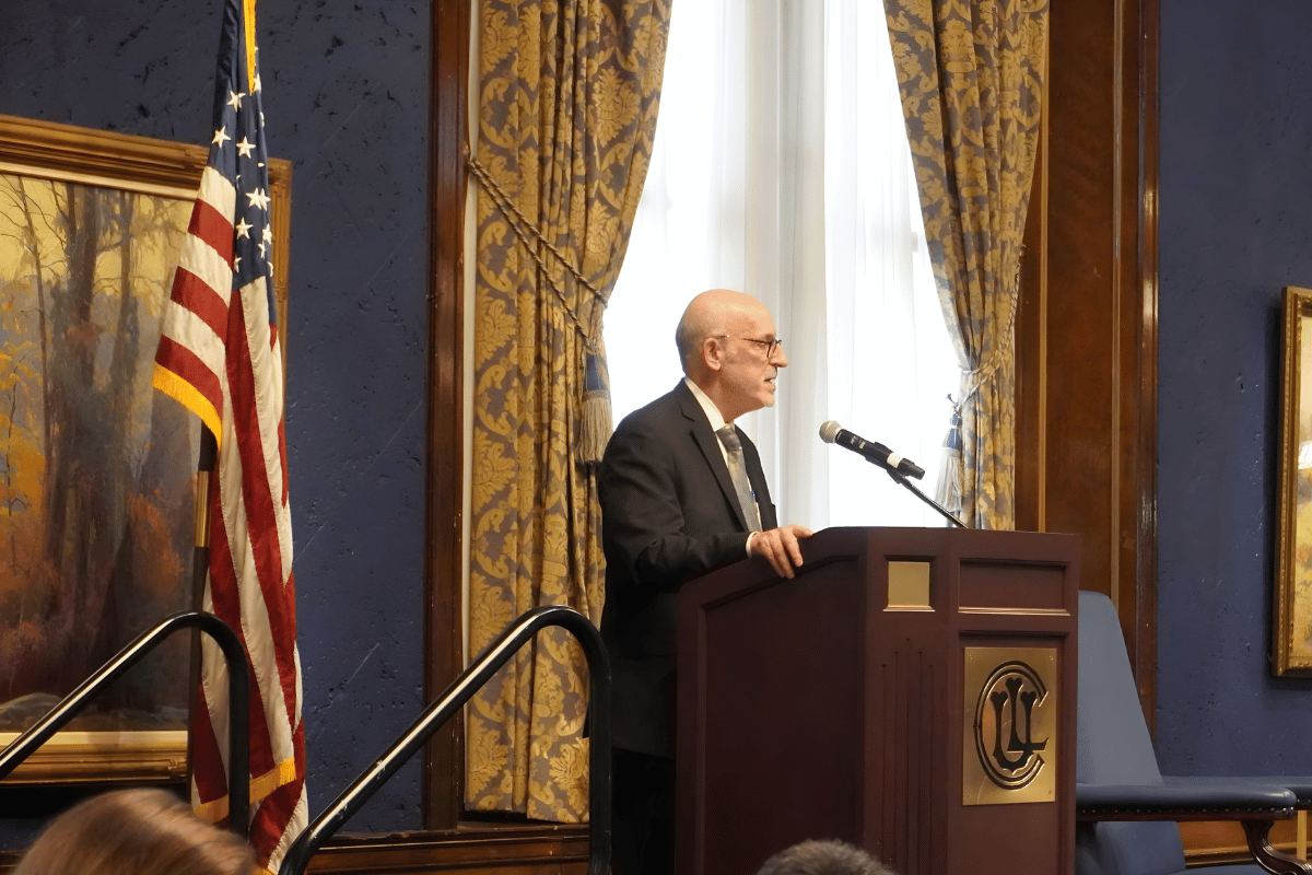eddie-feldman-introduces-frank-j-mcgarr-awards-2025-fba-annual-meeting-installation-luncheon.png