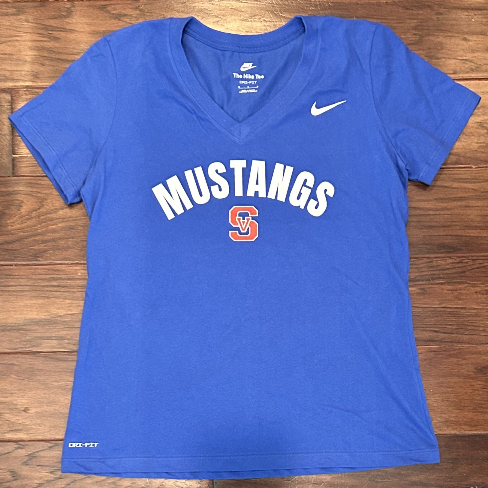 WOMENS BLUE "MUSTANGS ARCH" V-Neck Tee