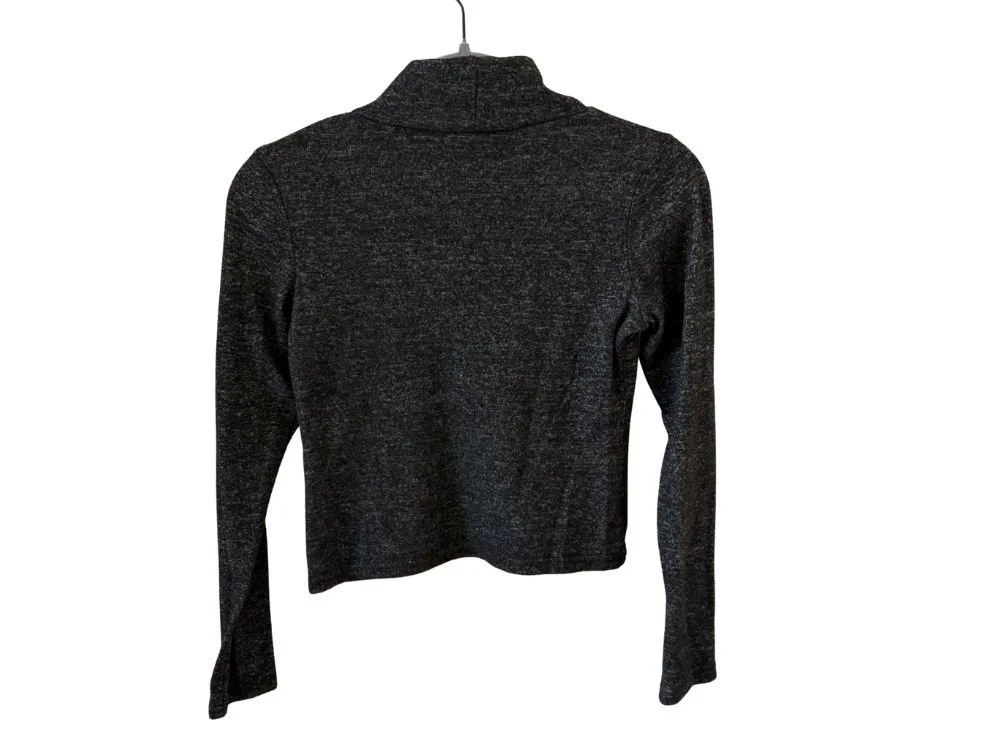 gray turtleneck (2).jpg