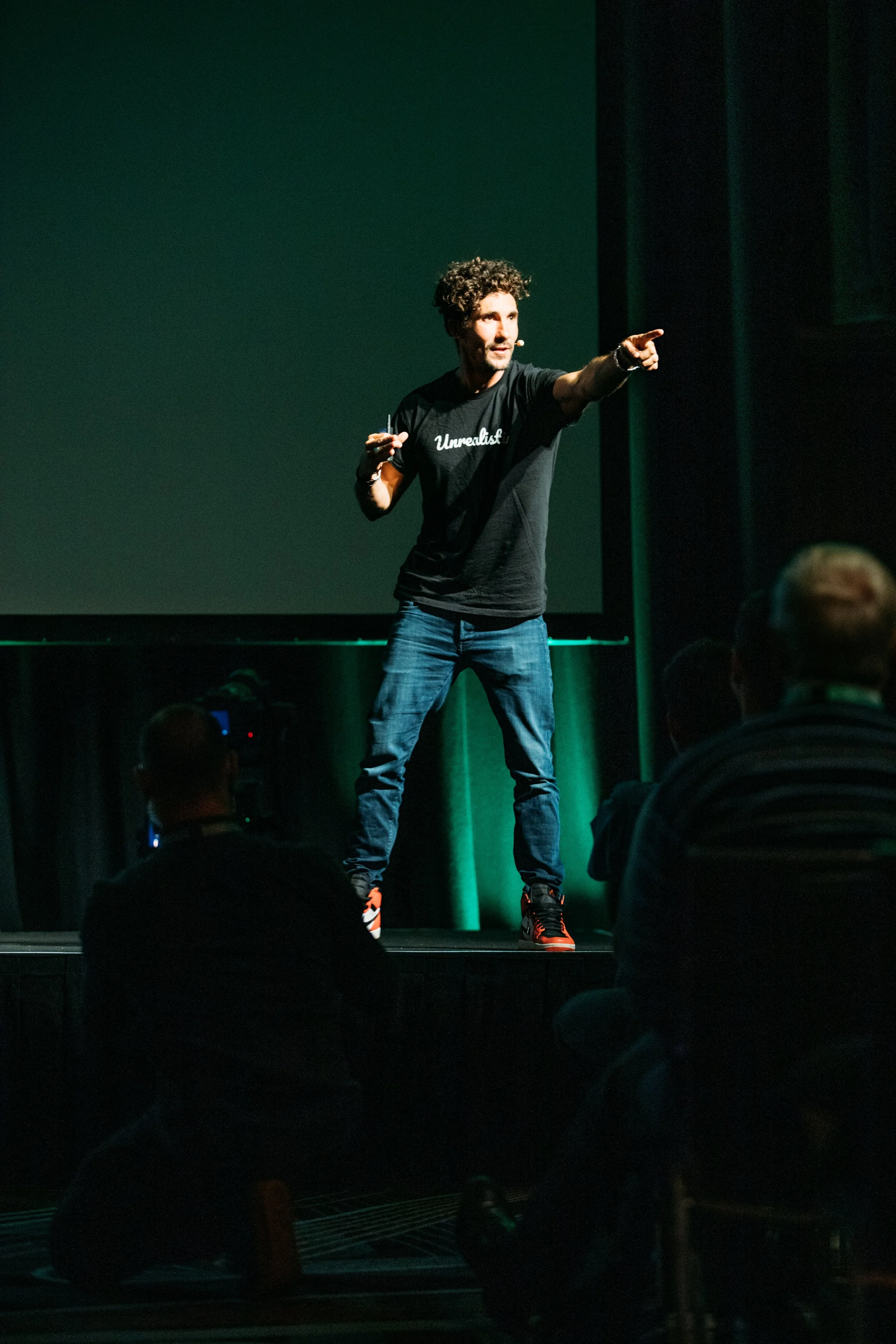 Gus Balbontin Interacting with audience.jpeg