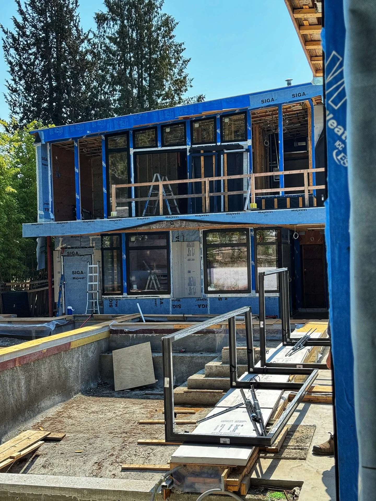 #EagleViewGlass #EagleViewInstallations #Install #notyourtypicalbuildingexperience
#windows #doors #glass #glazin #residentialglass #highendhomes #windowideas #glassreplacement #homedesign #architecture #construction #design #homeimprovement #modern 