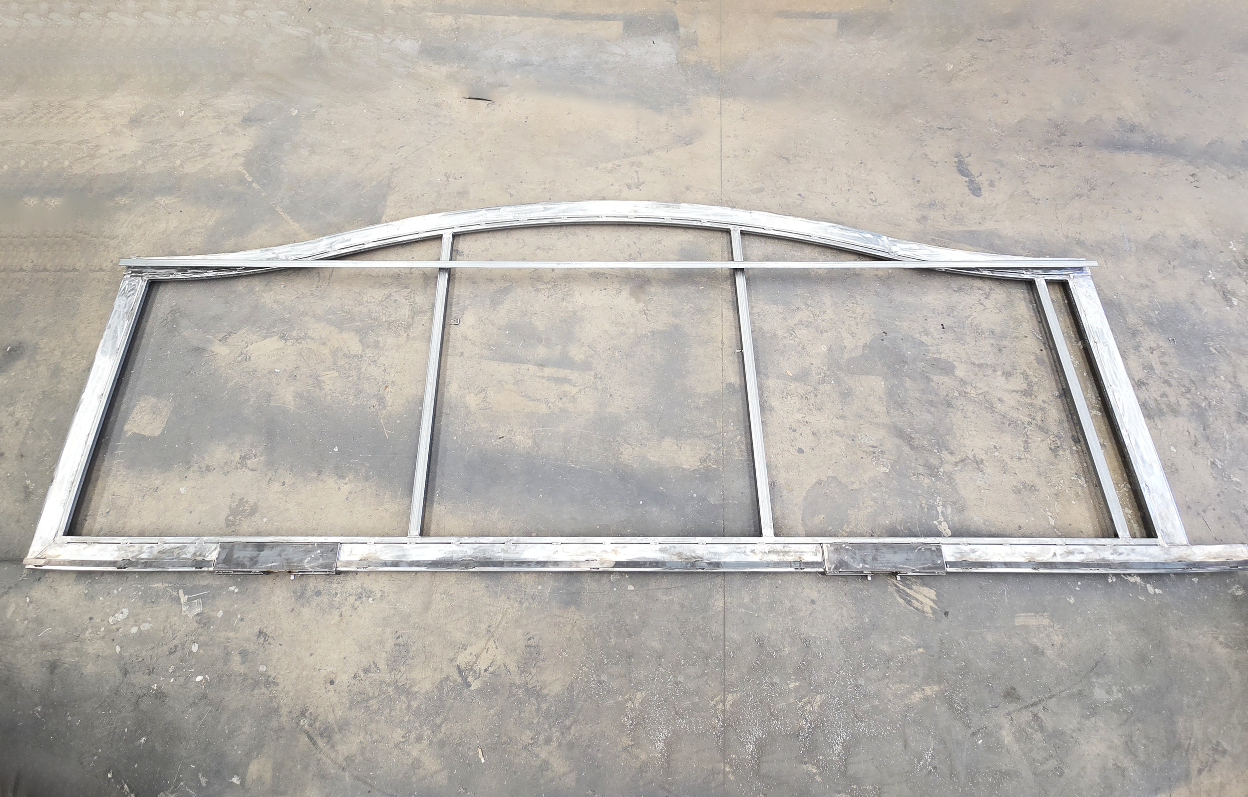 SSR_Star Sheet Metal_Gate Image.png