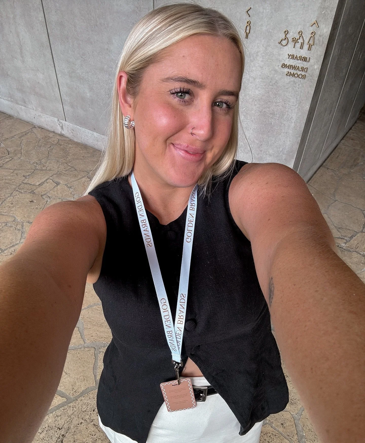 WHAT A WEEK 🥹

So many fun things this past week &amp; we have so much more coming up too!!

Spent Tuesday at @goldenbrandsco conference and it was AMAZING. So blessed to have sat with @hayley_ohmydigital and @katy_ohmydigital and learn so much. Exc