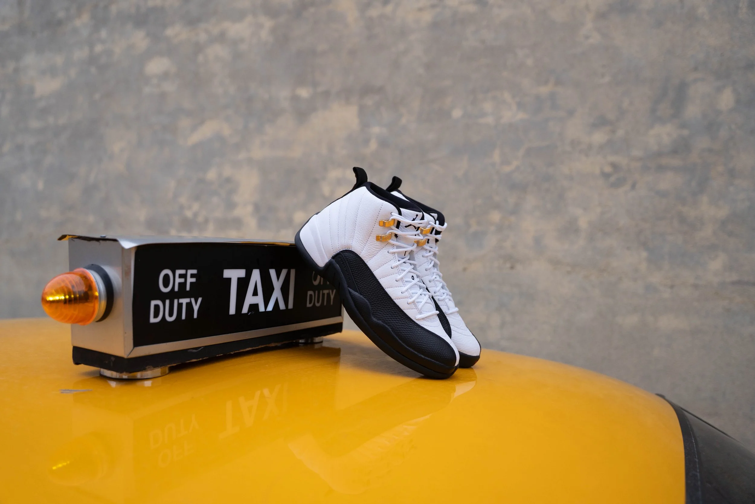 Noirfonce: AJ12 Taxi - Editorial