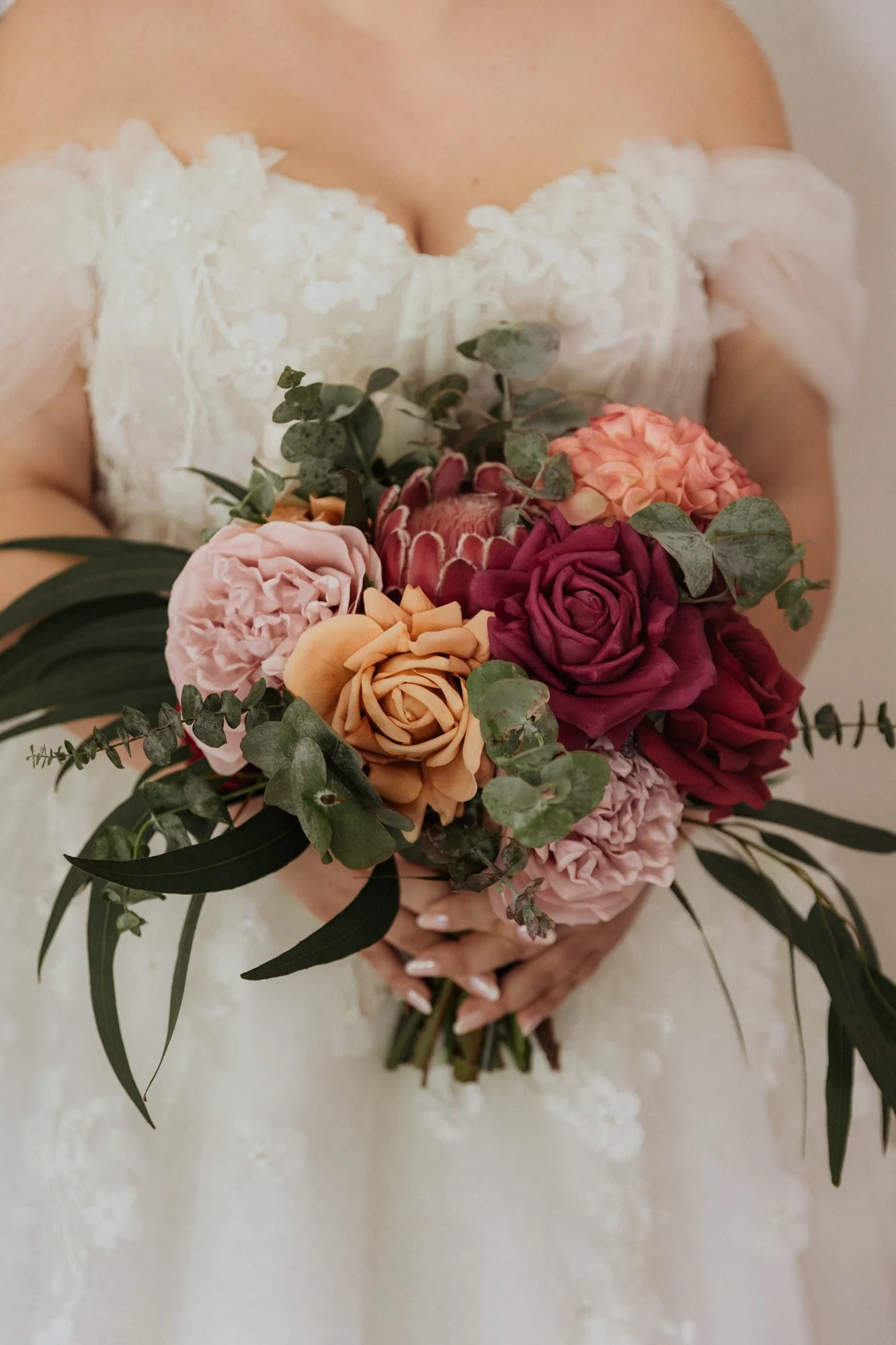 K+A_BrideGettingReady-41.jpg