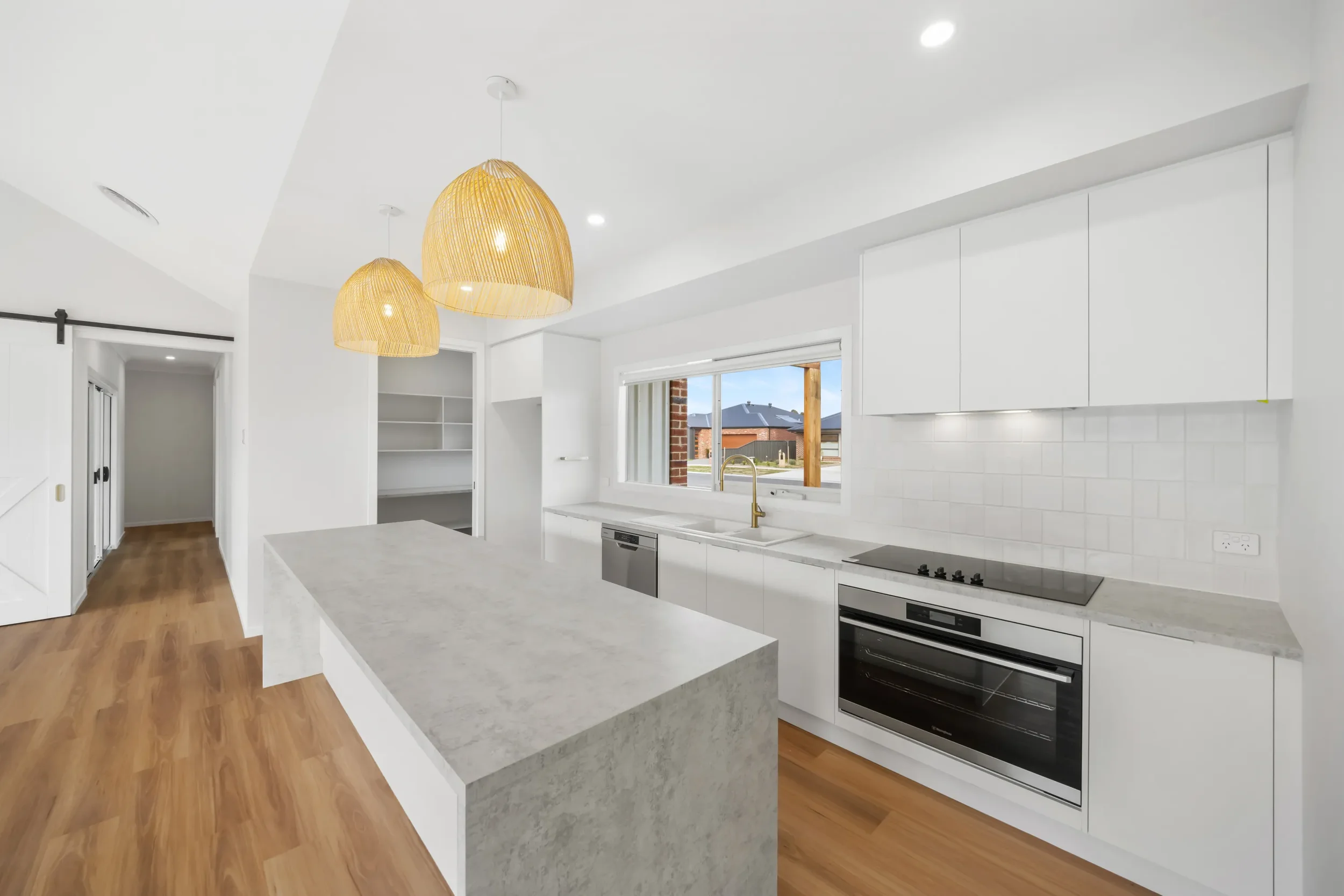13 Fleming Street-kitchen 3.webp