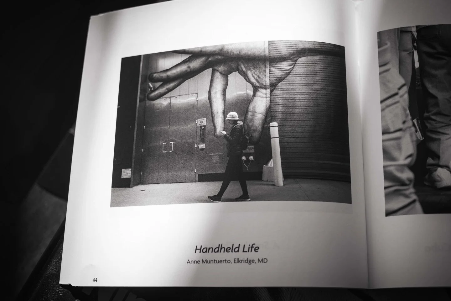 Grateful that this photo was selected for PhotoPlace Gallery&rsquo;s On the Street exhibit.  On view through the end of the month.

Thank you @photoplacegallery and @elizabethavedon for the selection.
.
.
.
.
.
#streetphotography_bw #womeninstreet #o