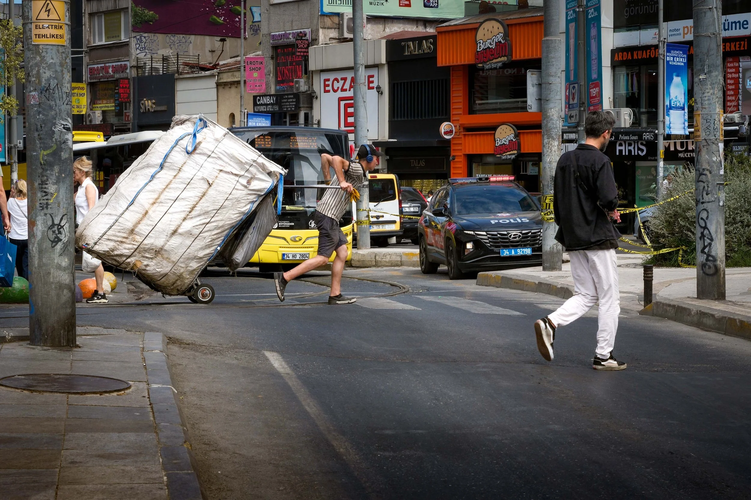 Anne Muntuerto  - -1-13.jpg