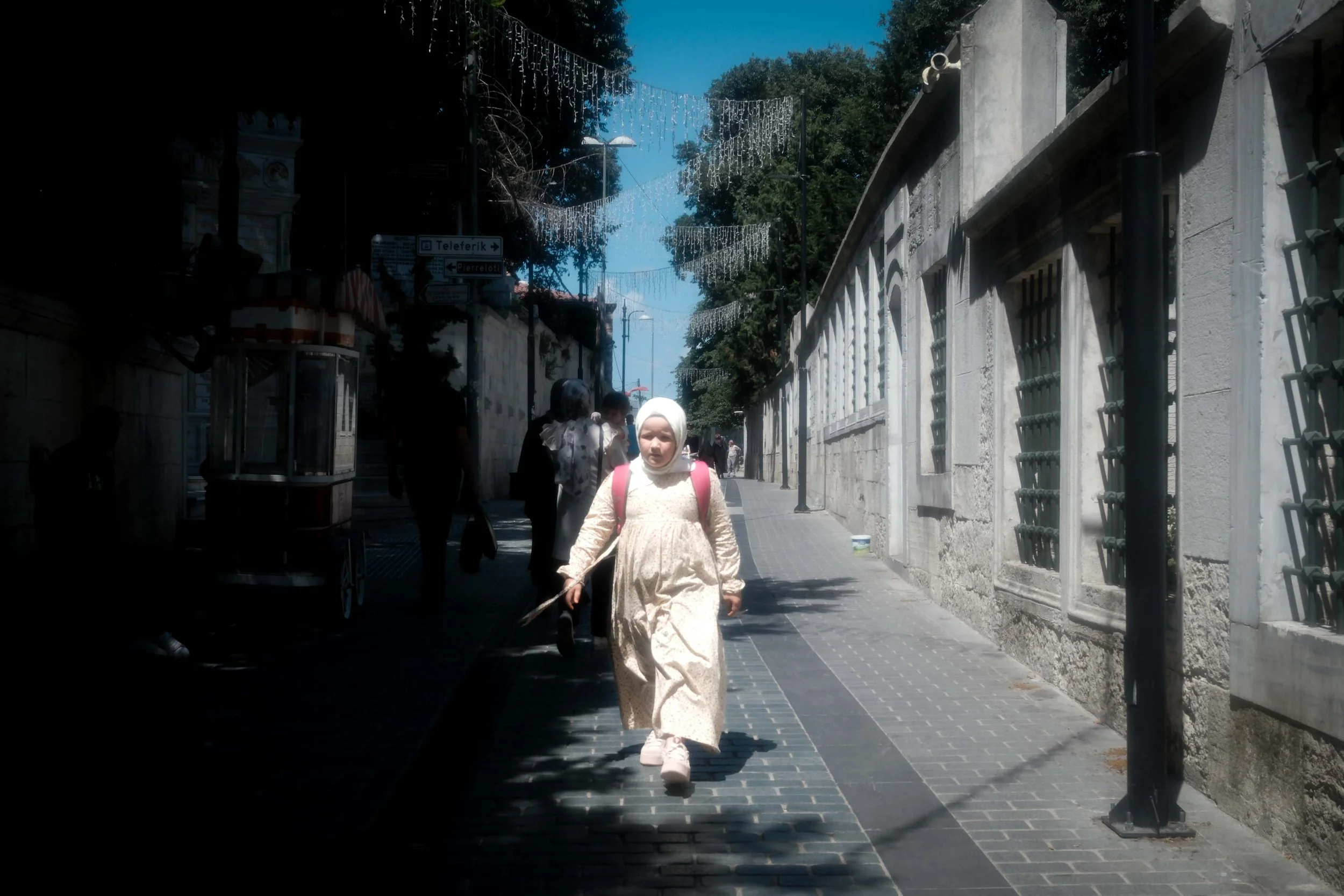 Anne Muntuerto  - -1-16.jpg