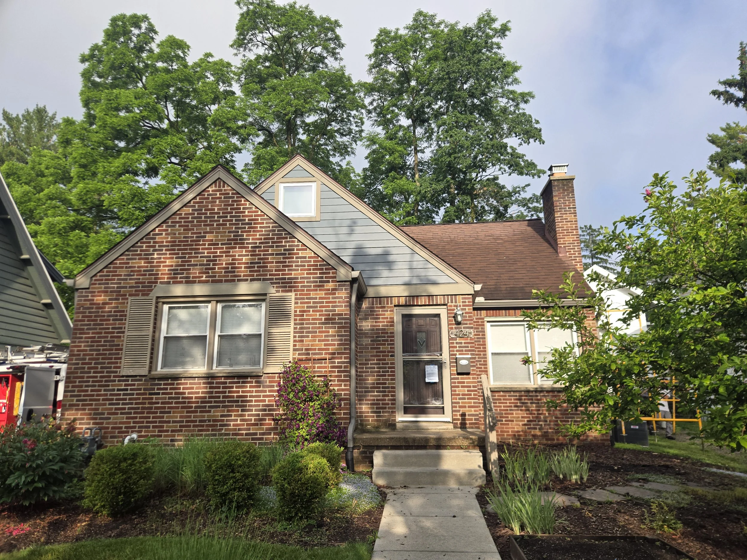 before picture of 2nd story addition