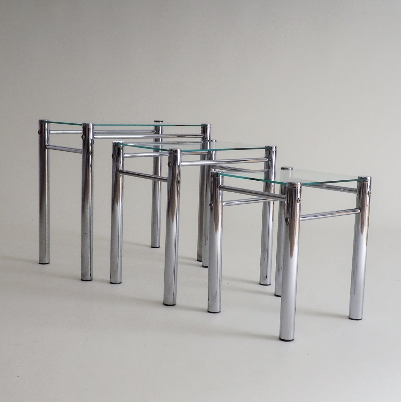 Tricom Nesting Tables (3 pcs)  in Glass and Chrome
