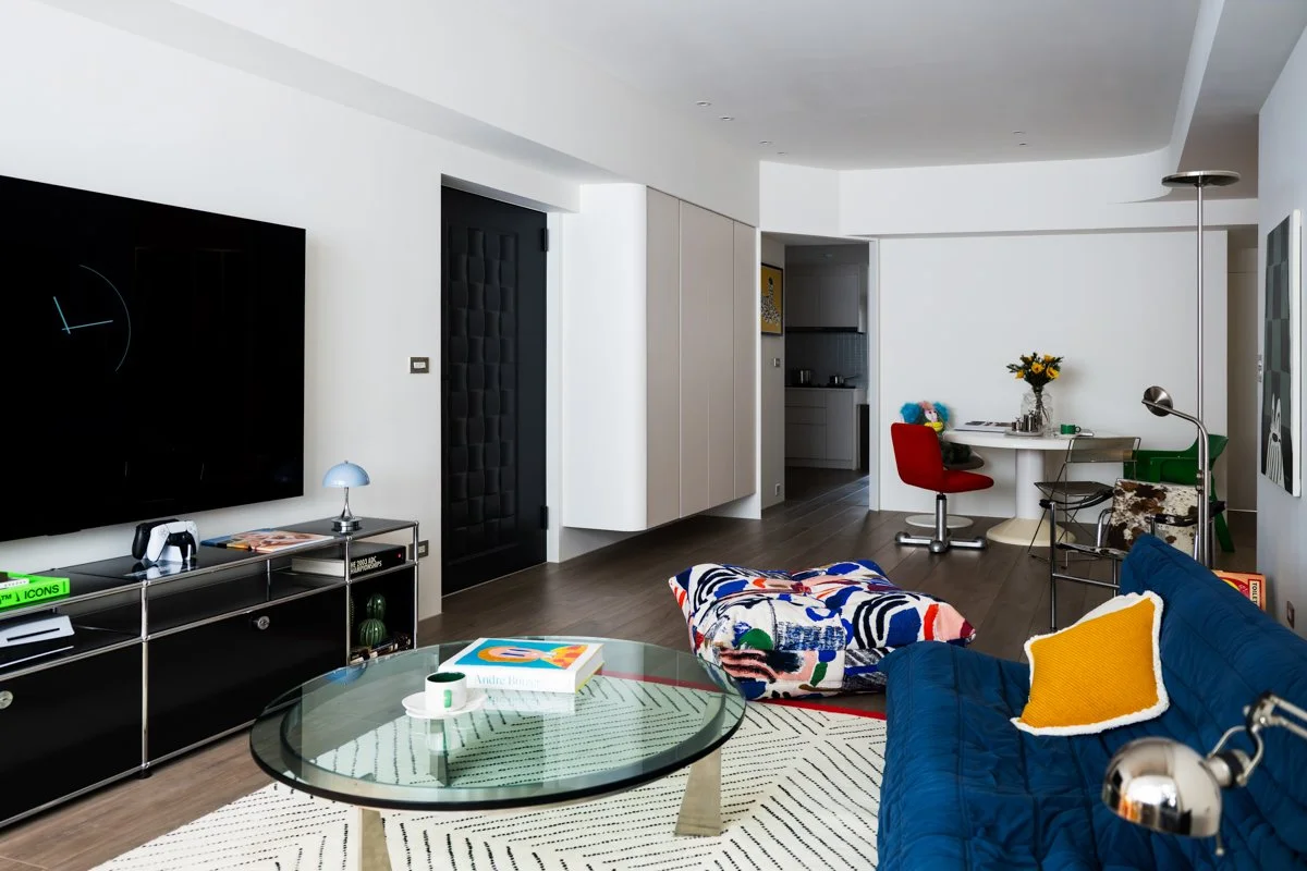 少量的裝潢，搭配北歐家具，創造極具生活感與個性化的客廳空間