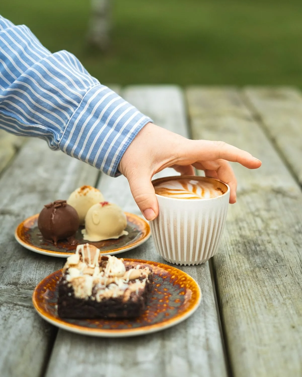 A coffee a day&hellip; ☕️🧁

@naturcosocial_