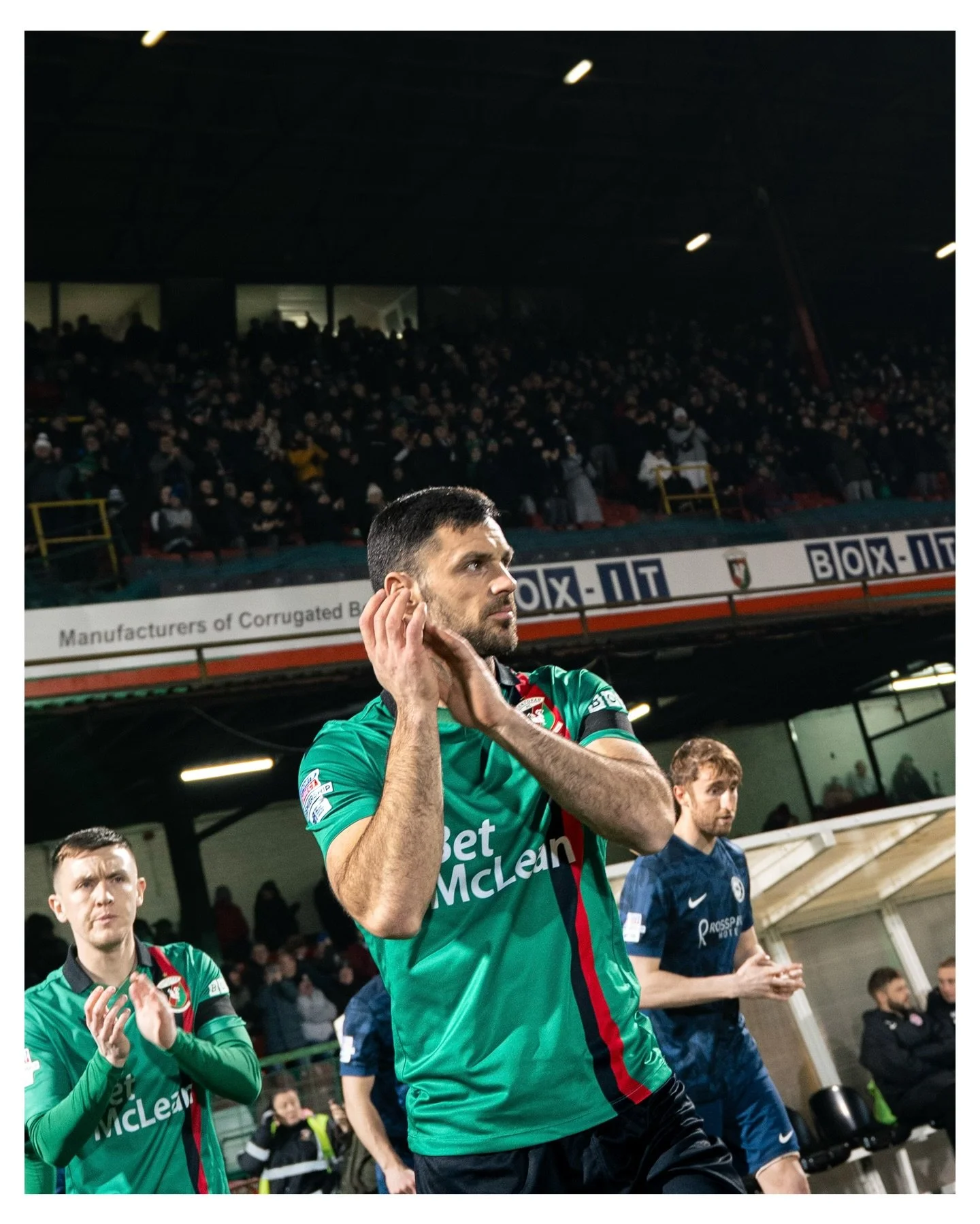 Wee set from @glentoranfootballclub 🟢Vs @larnefootballclub 🔵

#thefocalpoint #opticalwander