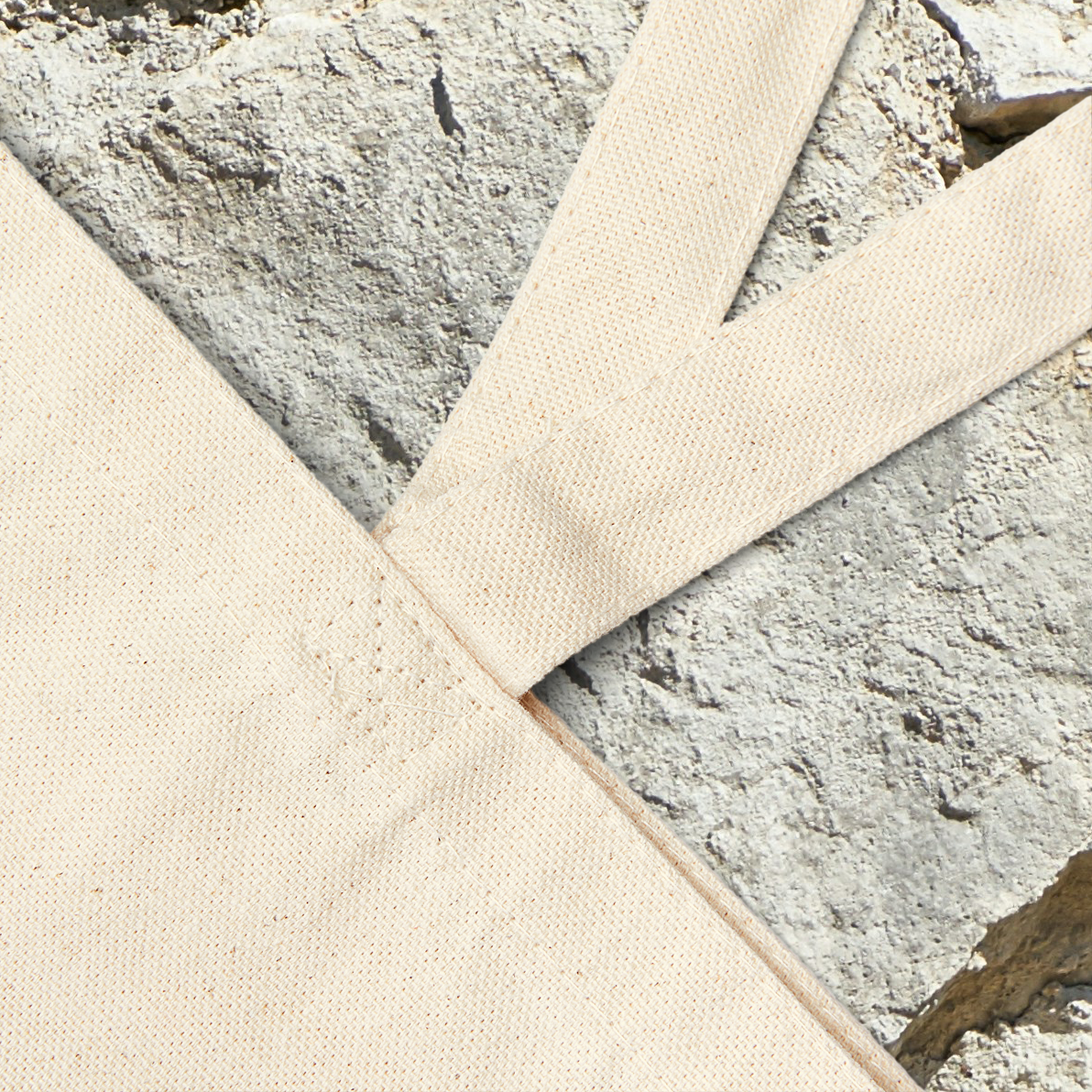 Beatrice Tote Bag close up.png