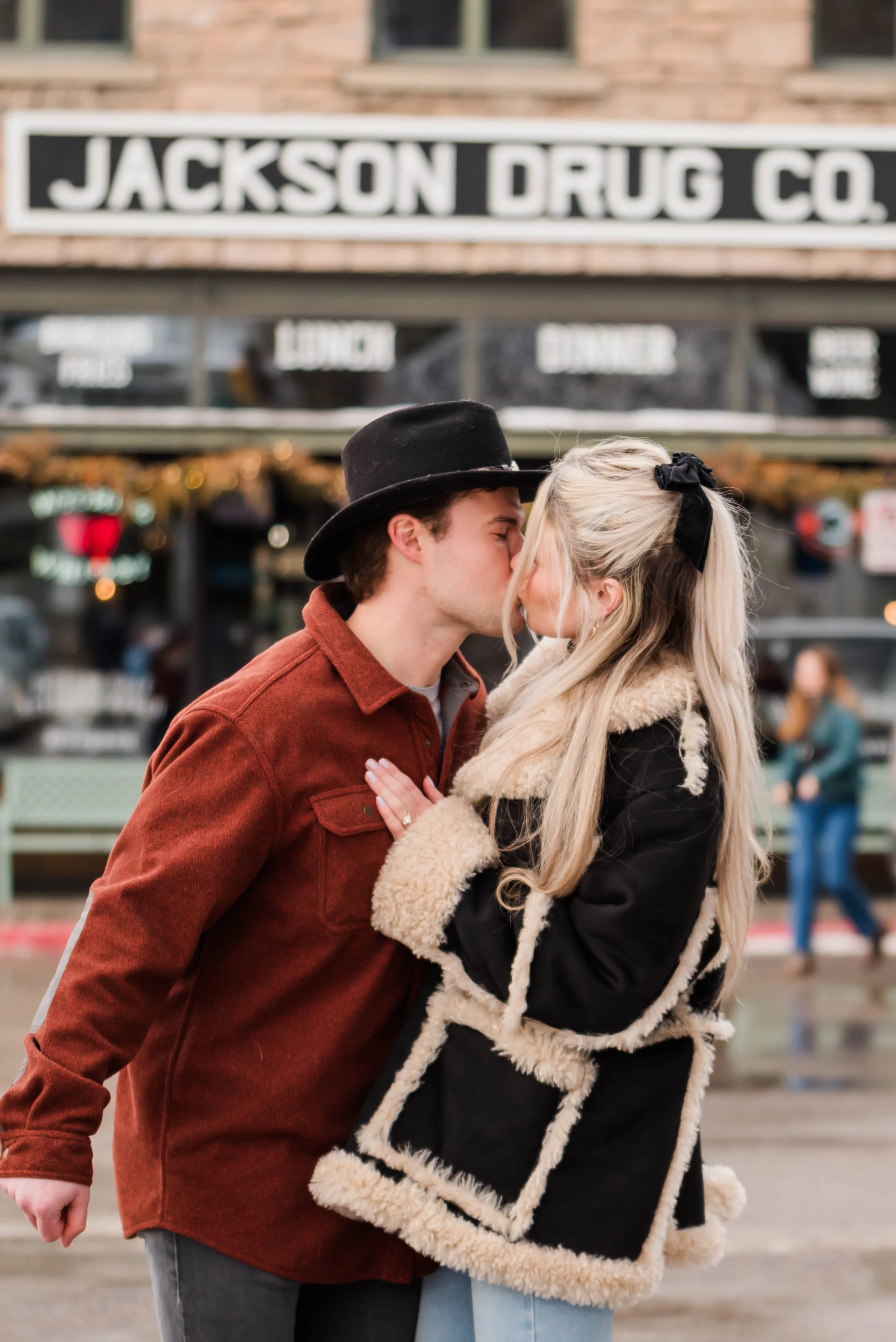 antler-arches-engagement-session2.jpg