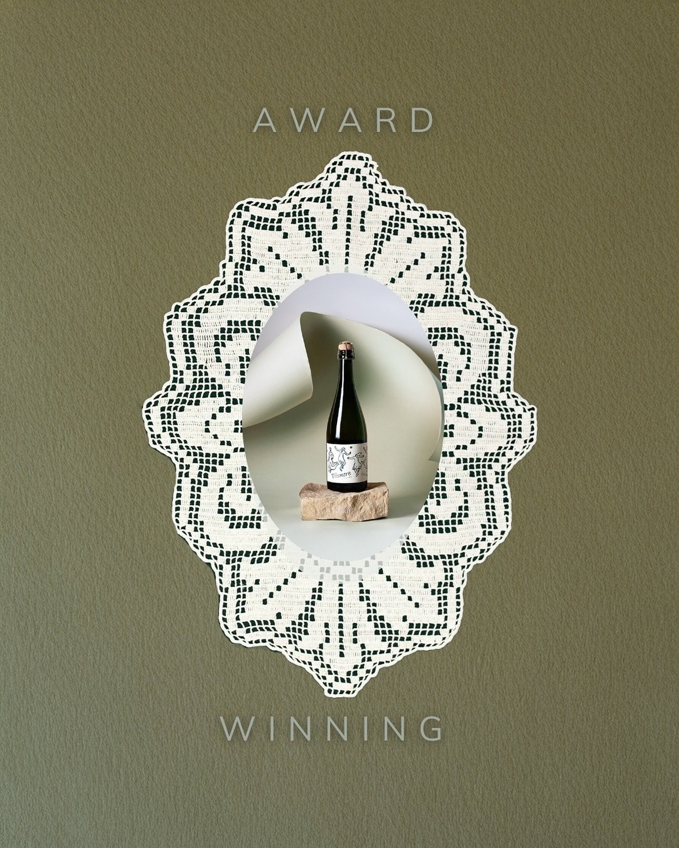 Us 🤝 WineGB awards. 
Judges comments - &ldquo;Toasty and creamy with candied lemon, bruised apple and nutty depth. Tangy acidity lifts a round palate. A savoury, characterful fizz.&rdquo; Cheers to that!