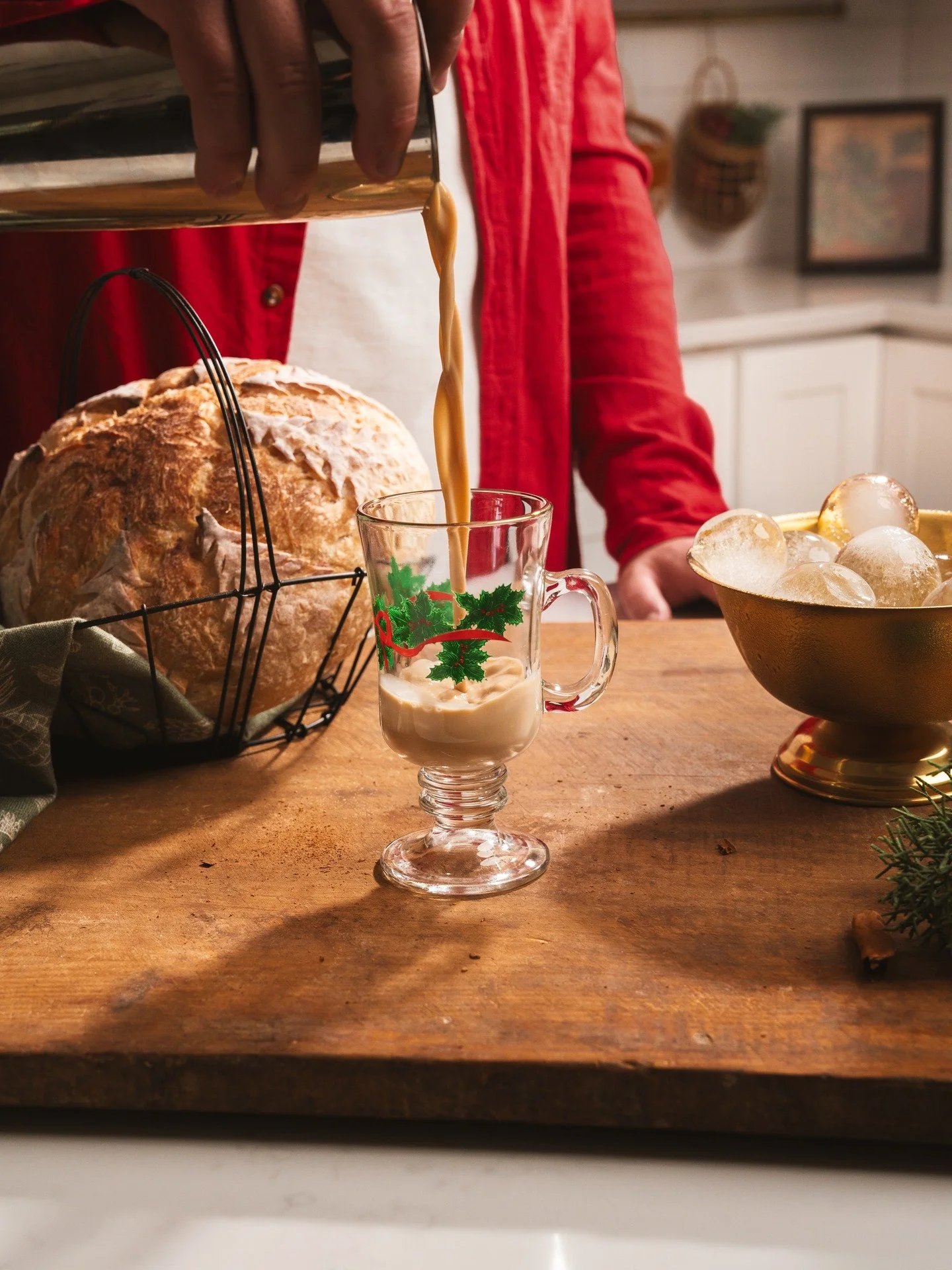 Pouring Christmas cheer, from now 'til the end of the year! Our affordable vintage items are FLYING off the shelf - so don't wait! 

We still have lots of holiday goodies to pick from like our wire baskets (perfect for layering a tea towel and a loaf