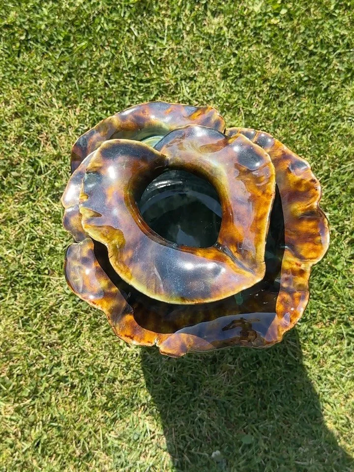 Check out this gorgeous vase made by Sian in our Thursday Hand Building class with Helen. 🩵

Shaped by hand, finished with patience&hellip; what draws you to pottery?

#potterystudio #potterylife #handbuild #ceramicstudio #ceramicdesign