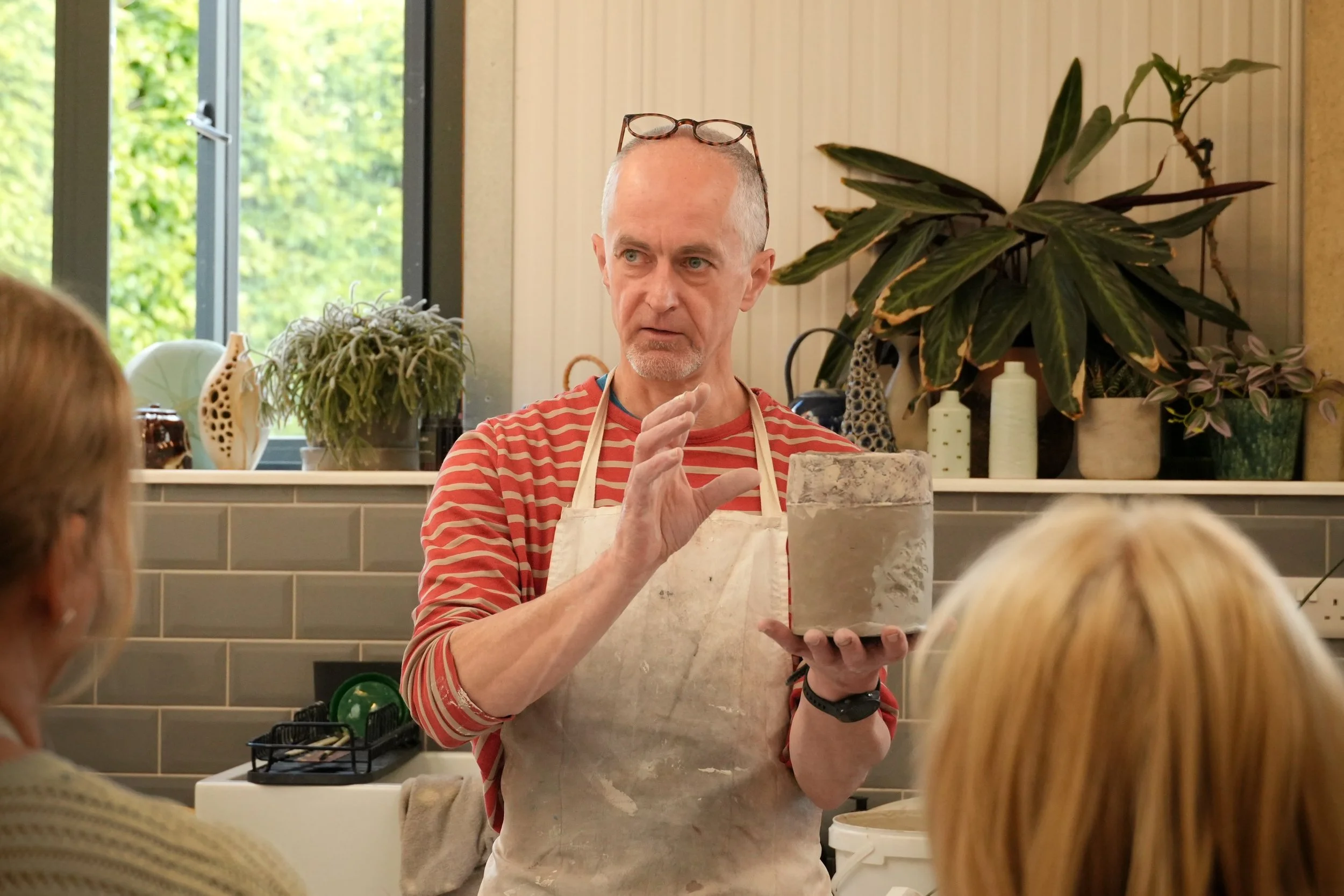 It was a pleasure to welcome back Craig Underhill to our studio last week to kick off our 2026 guest potter line-up.

Over four days, the workshop explored techniques for making clay slabs, constructing 3D forms and using mark-making and surface text