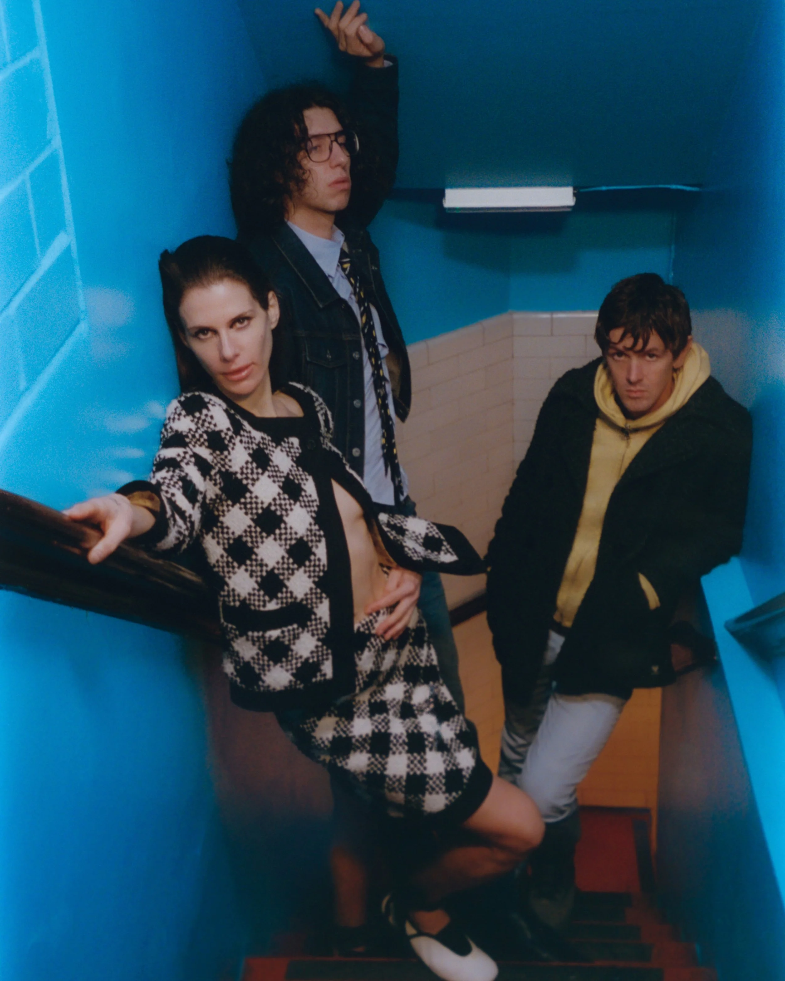 WONDERLAND X Bar Italia