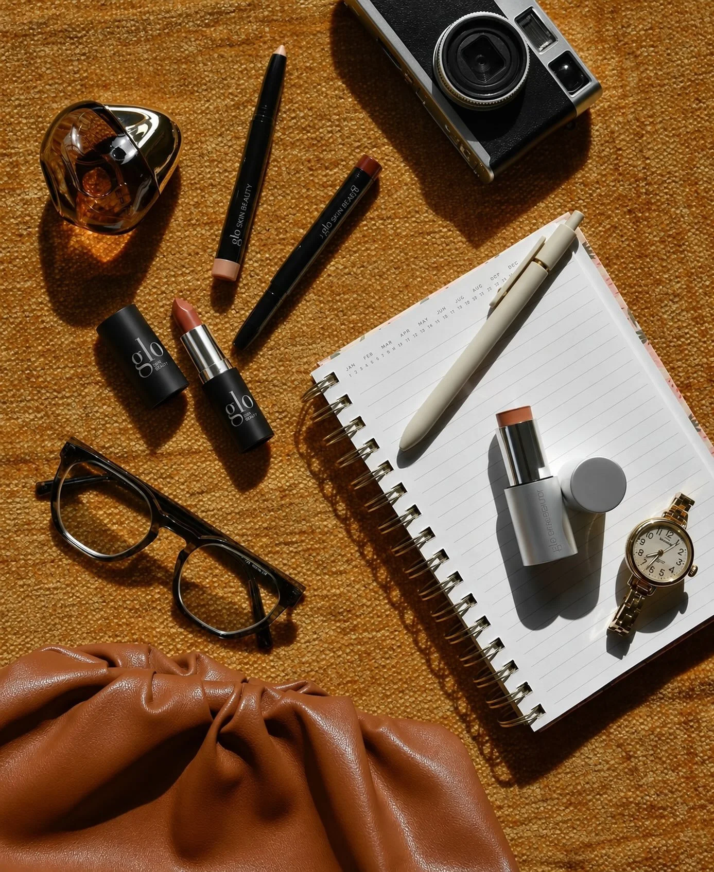 🍂 Fall hues, but make it BEAUTIFUL. 🤎✨

Embrace the season with Glo Skin Beauty&rsquo;s gorgeous shades, perfect for adding a little warmth to your fall beauty routine. Think rich berries, warm neutrals, and those effortlessly chic autumn tones we 