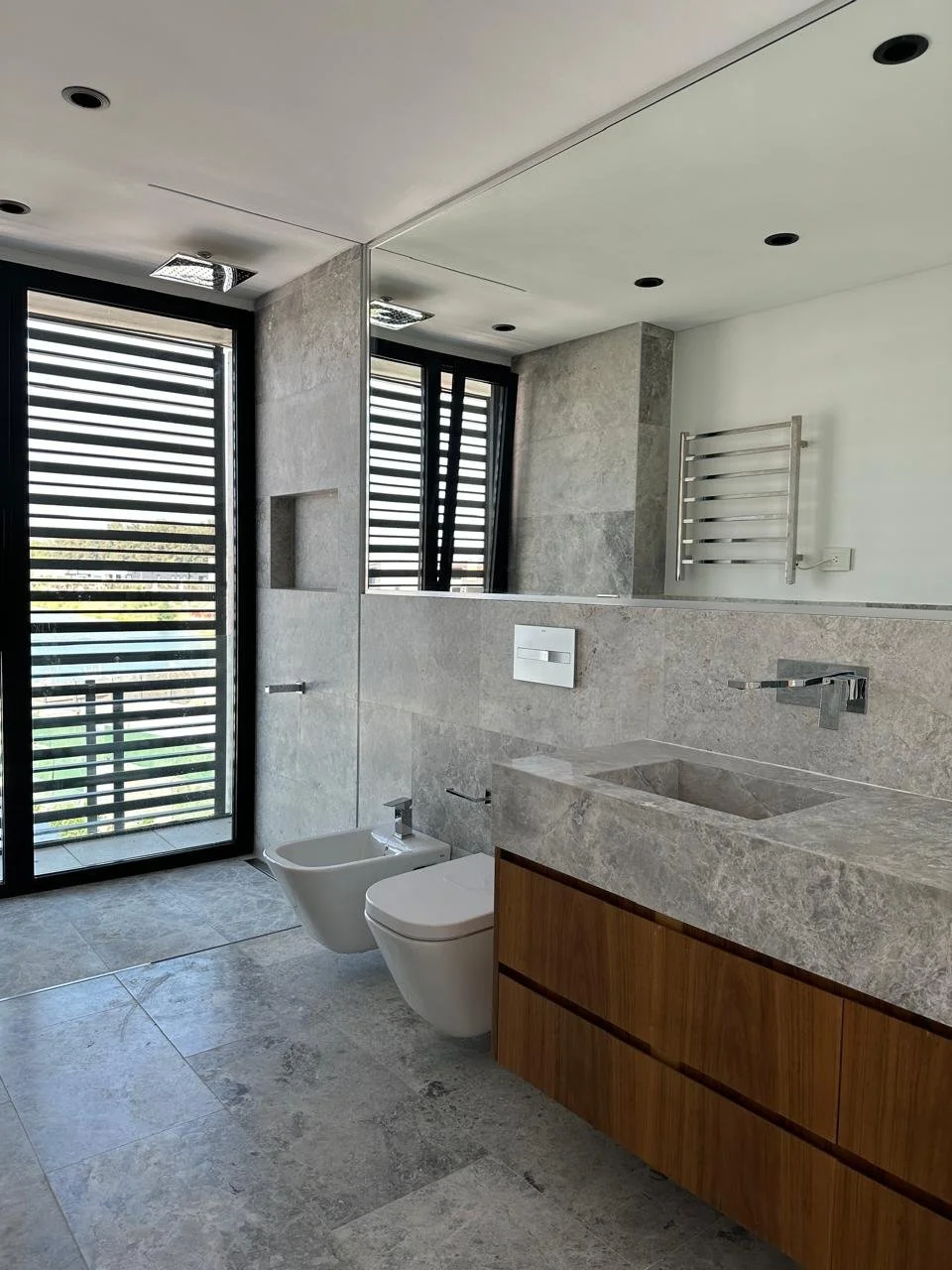 WhatsApp Image 2024-11-27 at 10.26.00.jpeg