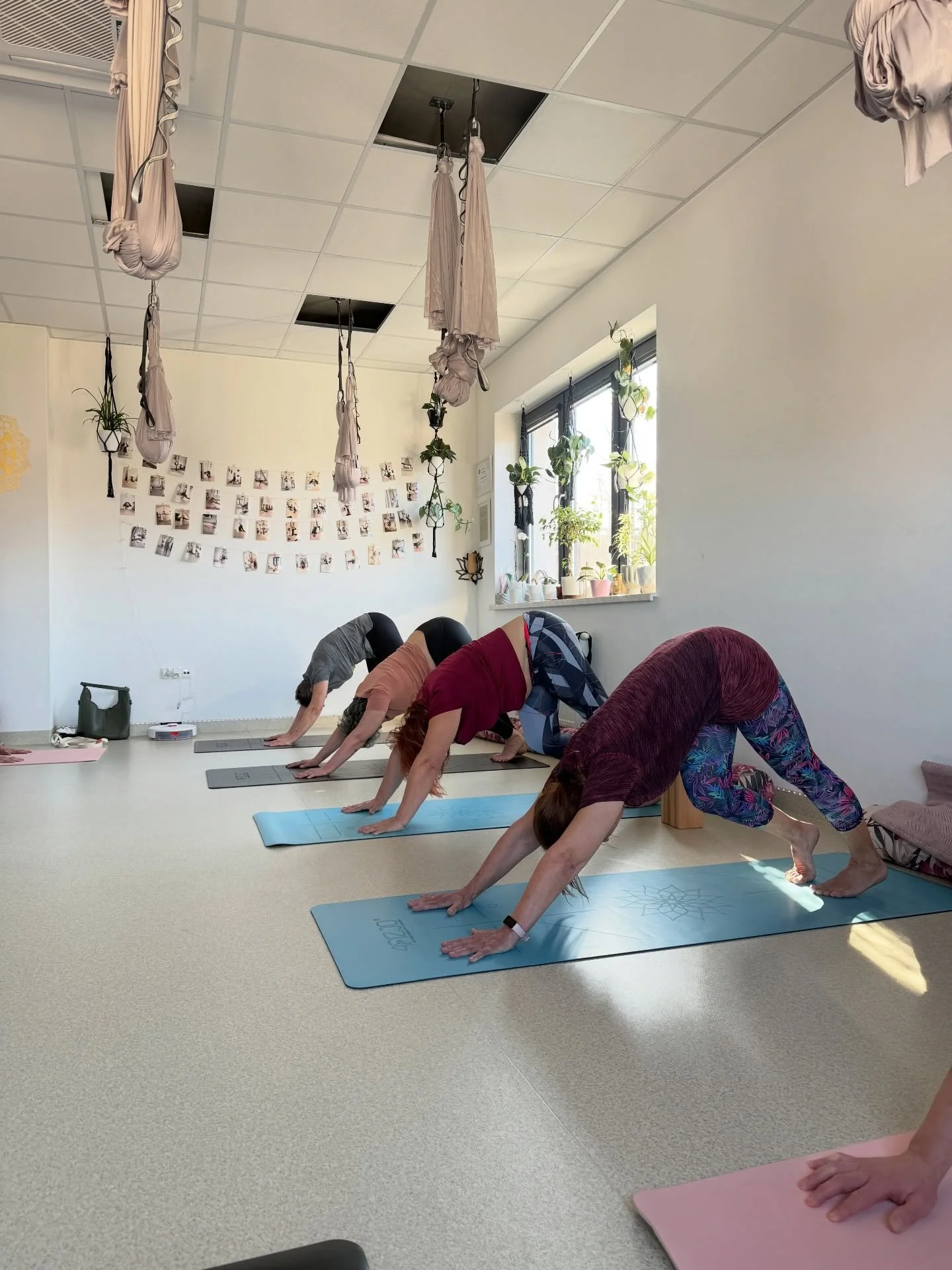 Weekend rozpoczęty &ndash; sobotnia praktyka jogi na macie 🧘&zwj;♀️
Uwielbiam te poranki z Wami.
Dajecie energię na cały weekend! 💛

Dziękuję za wsp&oacute;lny ruch, oddech i dobrą energię 🙏

#joga #sobotniajoga #weekendstart #porannajoga