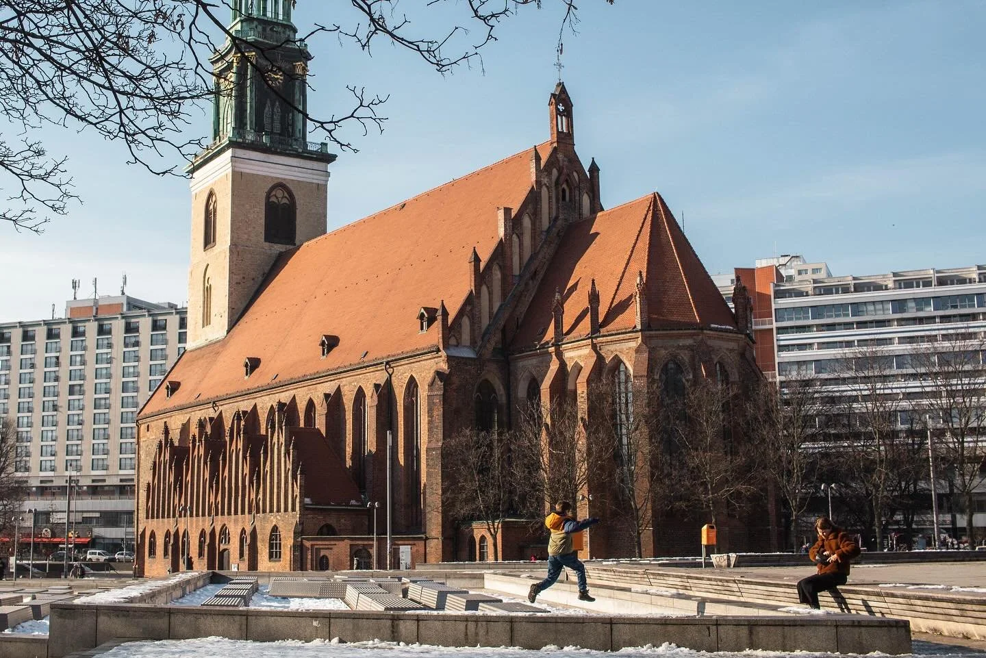 I love this photo. Captured in Berlin, February 2025.
.
#berlin #travelberlin #streetphotography #berlinstreetphotography