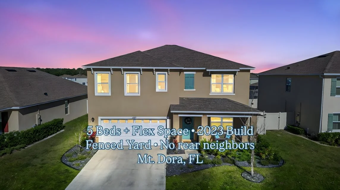 A community pool, 5 bedrooms, AND only 35 mins to Orlando?! 

Built in 2023 and only 4 miles to Downtown Mt. Dora, plus:

✨ A dedicated den
✨ No rear neighbors
✨ Screened-in lanai
✨ Fully-fenced yard
✨ Walk to Round Lake Charter
✨ SO MUCH STORAGE

💰