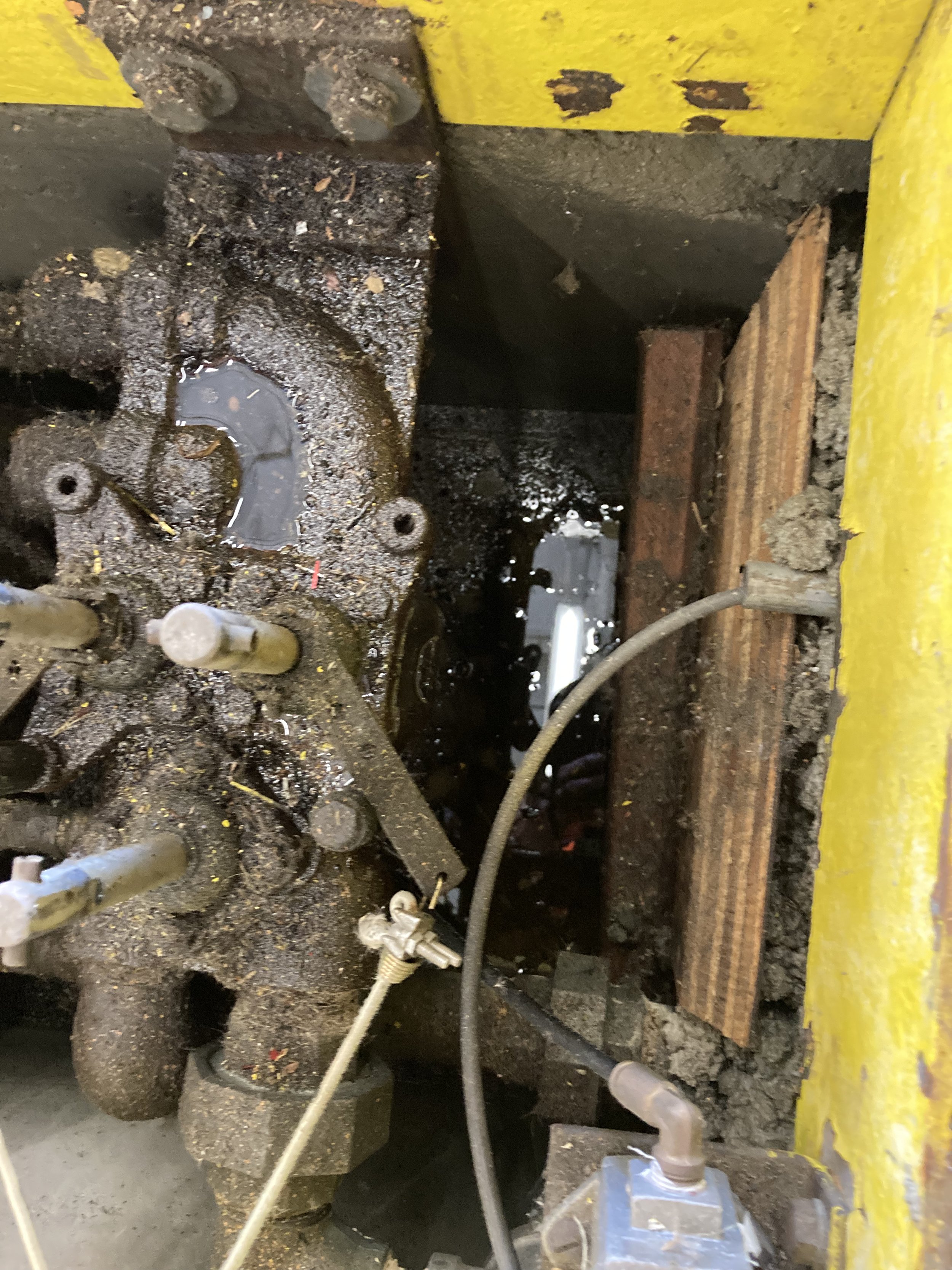 Old Inground Controls Leaking Into Pit