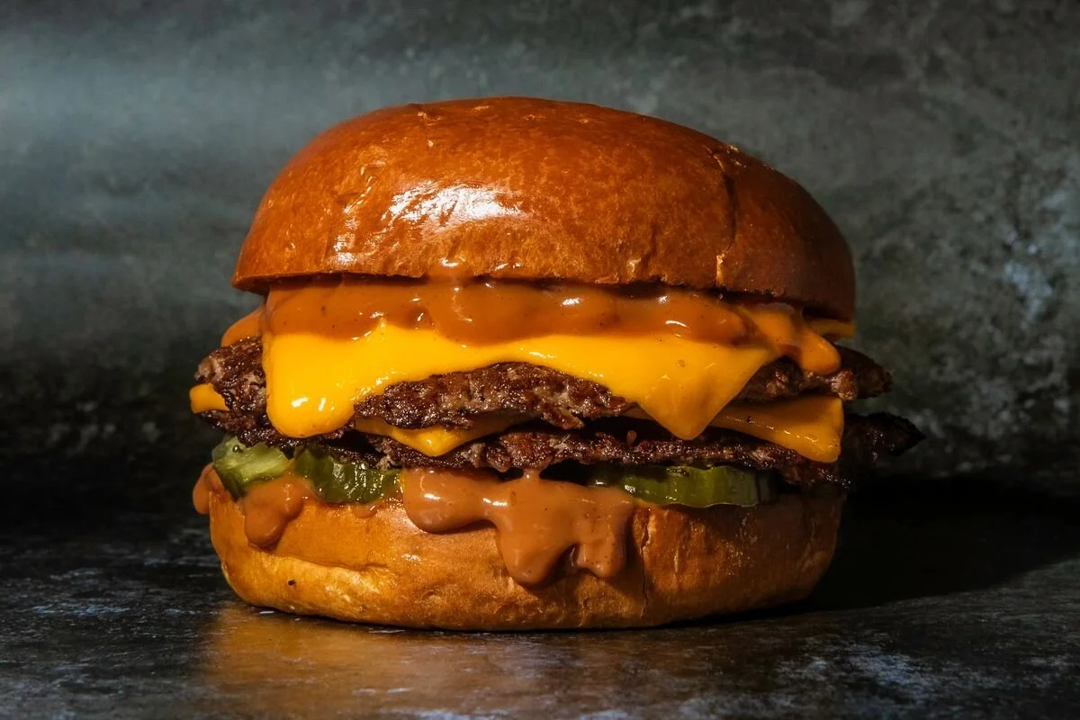 BBQ Cheeseburger - Deliveroo - Menu Item.jpg
