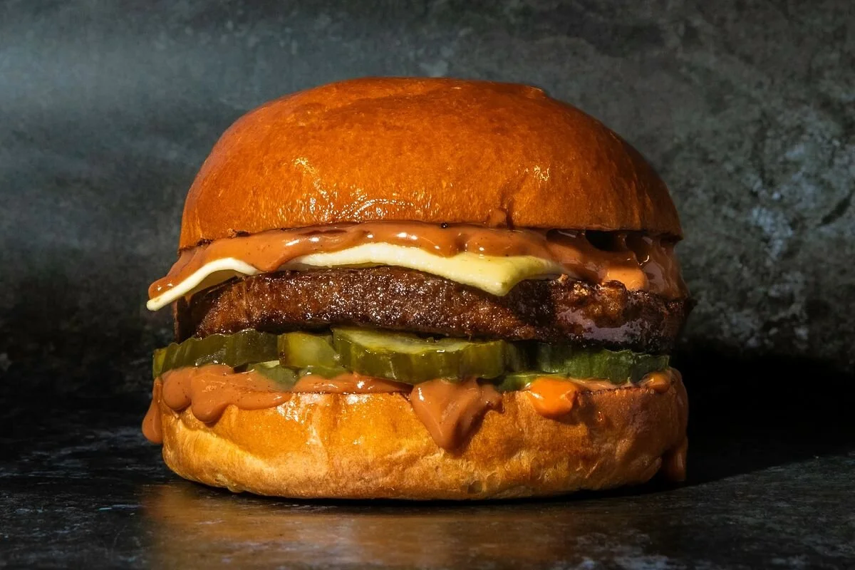 Vegan Cheeseburge0438 - Deliveroo - Menu Item.jpg