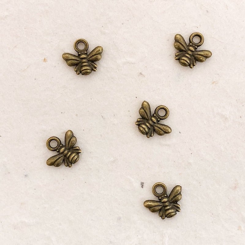 WEBSITE_-_TINY_BEE_CHARM_AB_800_839769d7-f44a-44ce-ba3b-425365ae7db4.jpg
