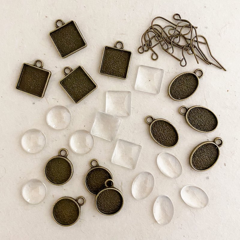 WEBSITE_CC-TINYFINELINEEARRINGKITABPIC2800.jpg