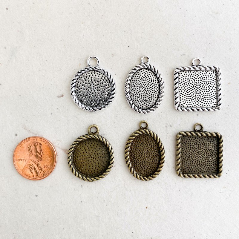 WEBSITE_CC-MINIEARRINGTWISTLINEKITPIC3800.jpg