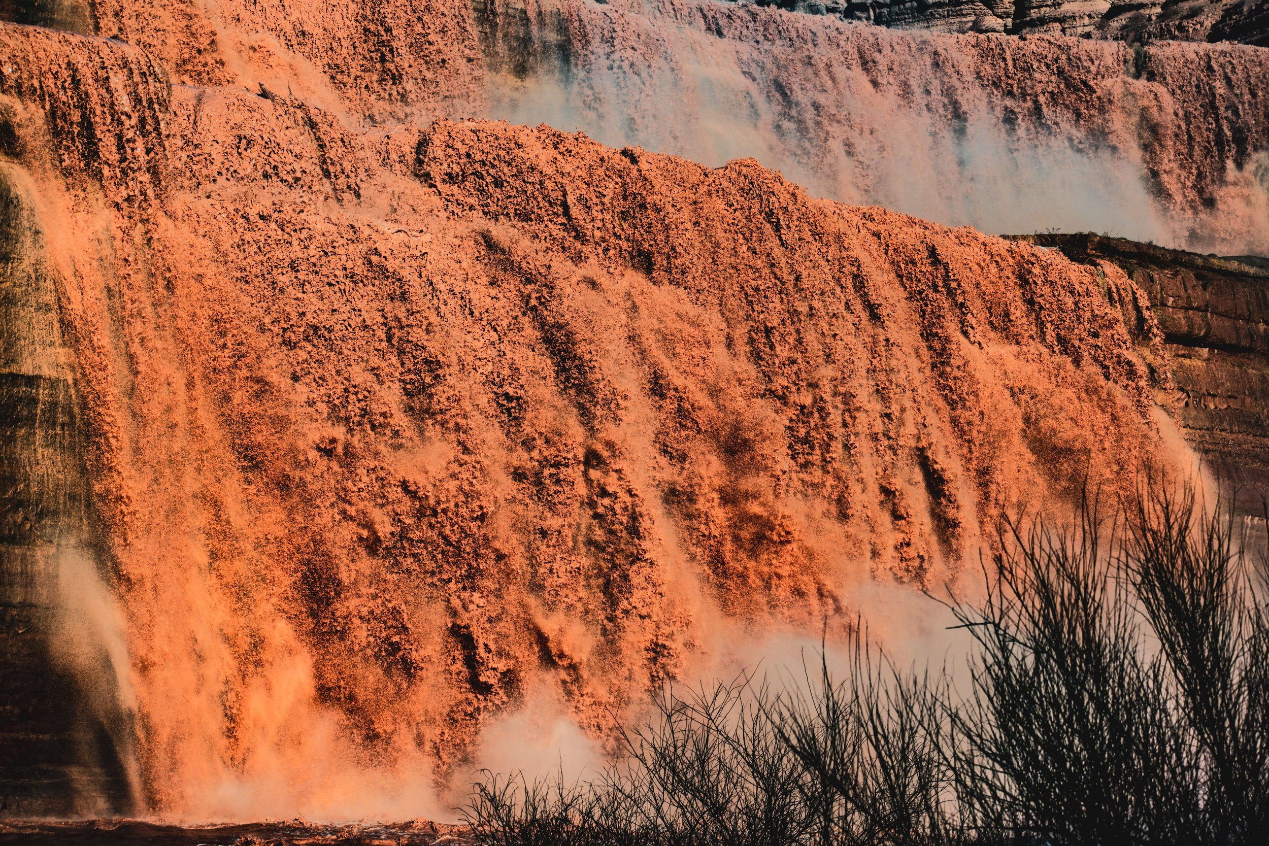 Roaring waterfall, Grand Falls, Arizona, USA, desert, monsoon, monsoon rains, northern Arizona, chocolate waterfall, mud flow, American Southwest.