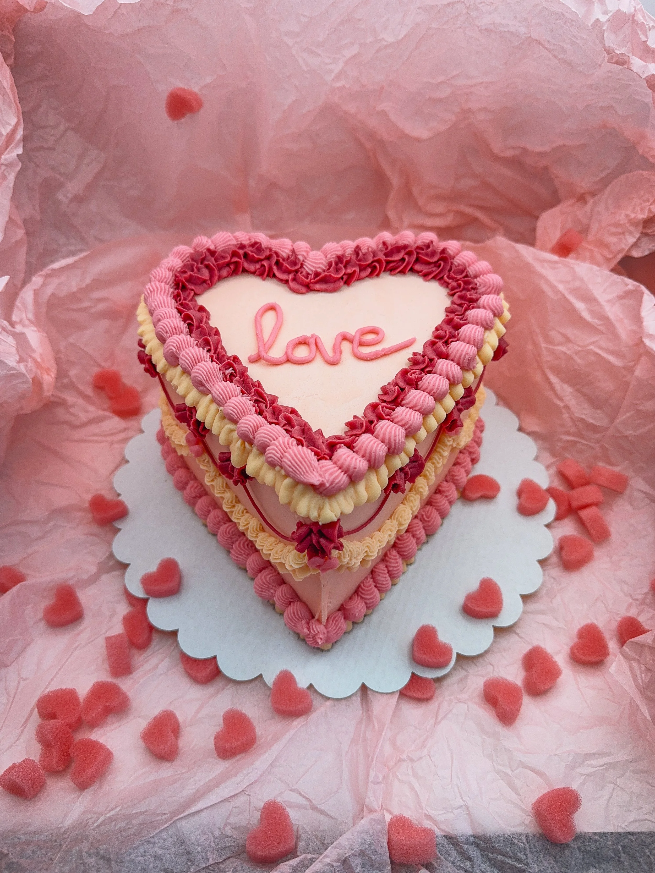 Vintage Cake „Love“