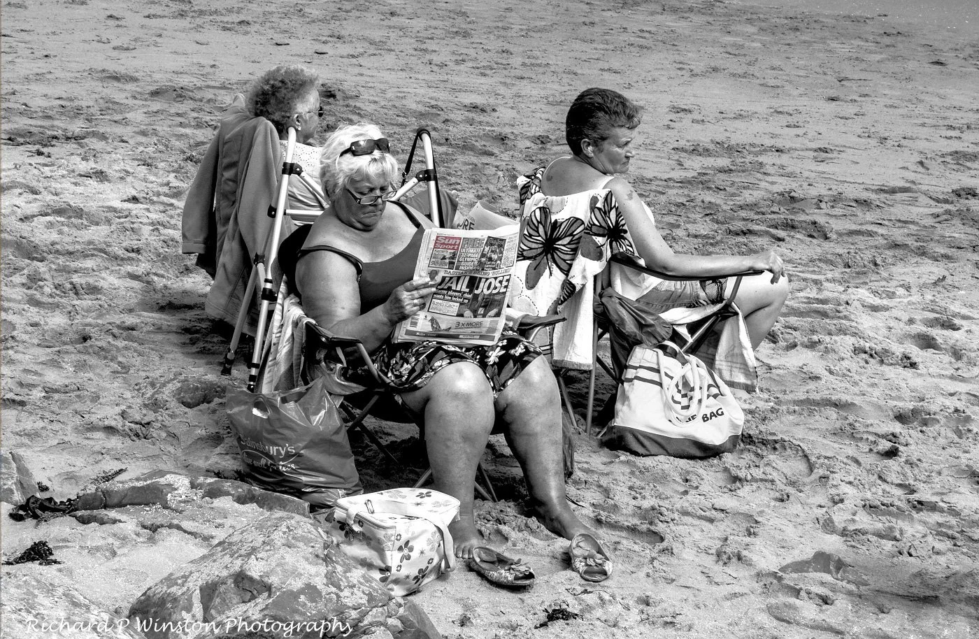 Sun Worshippers - 2017  (Photojournalism - 1st Place)