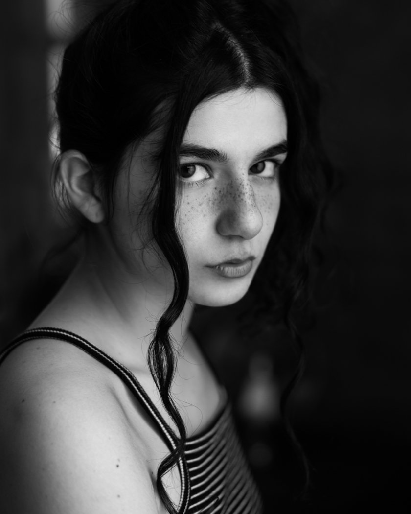 23 141 Mono 02 Camille.jpg