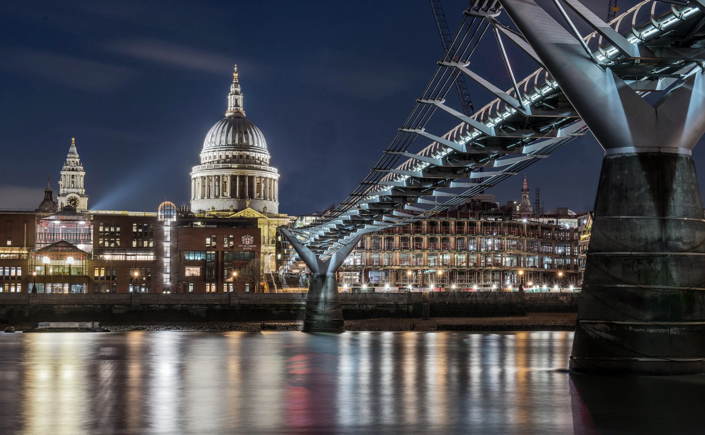 St Pauls and Millenium Bridge