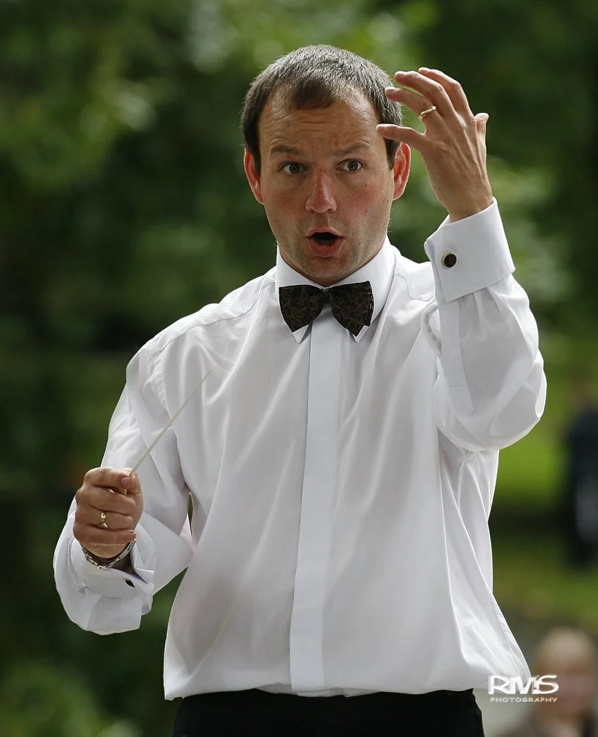 Guy Bennett conducting the Belvedere Concert Band