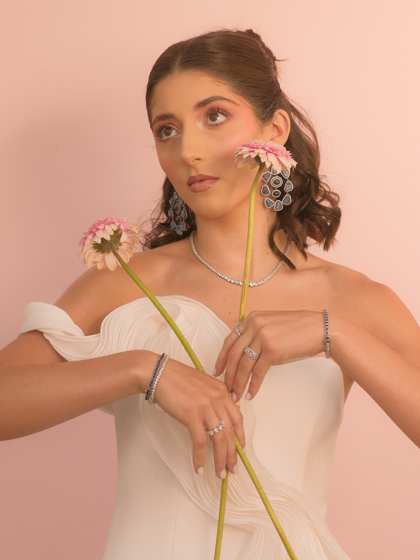 soft structures🍦
jewelry: @lumaijoyeria